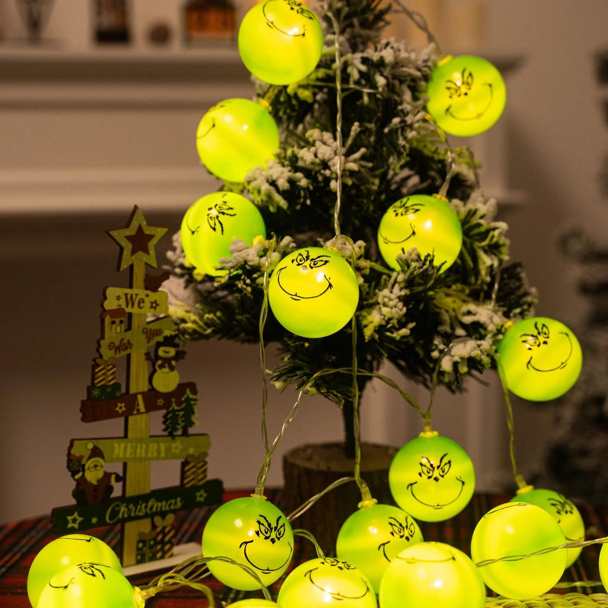 ドレープライト|イベント・クリスマス装飾|LEDストリングライト(1.5M/3M/6M)