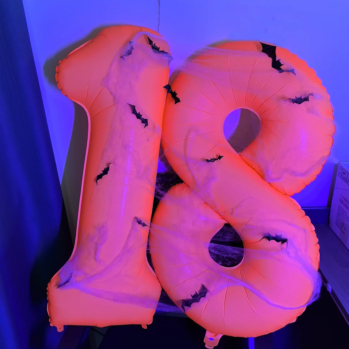 イベント・パーティー装飾|蛍光色数字型バルーン&コウモリ&クモの巣セット(3個)