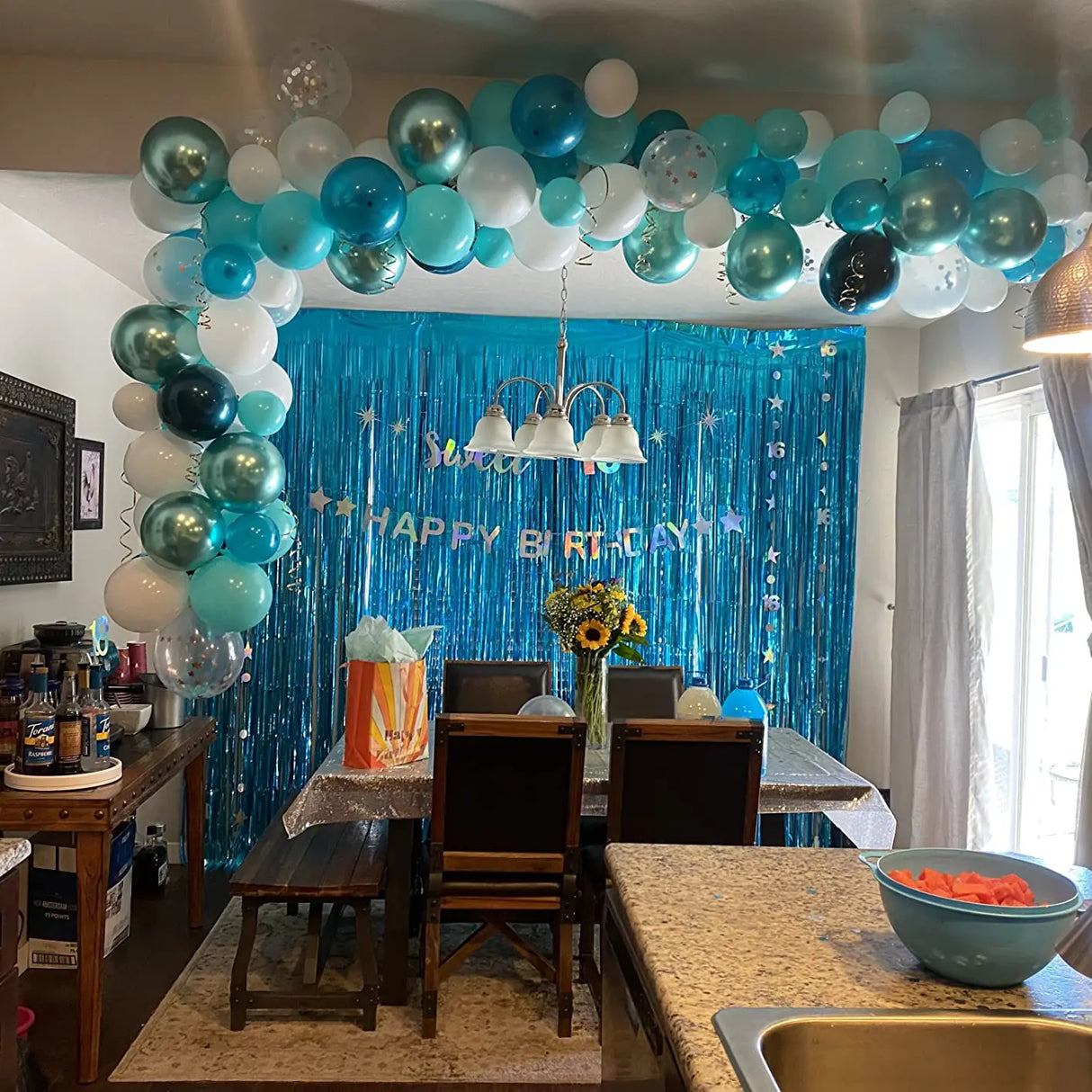 パーティー・インテリア装飾 キラキラ!カーテン 波型/ストレート型 2種類