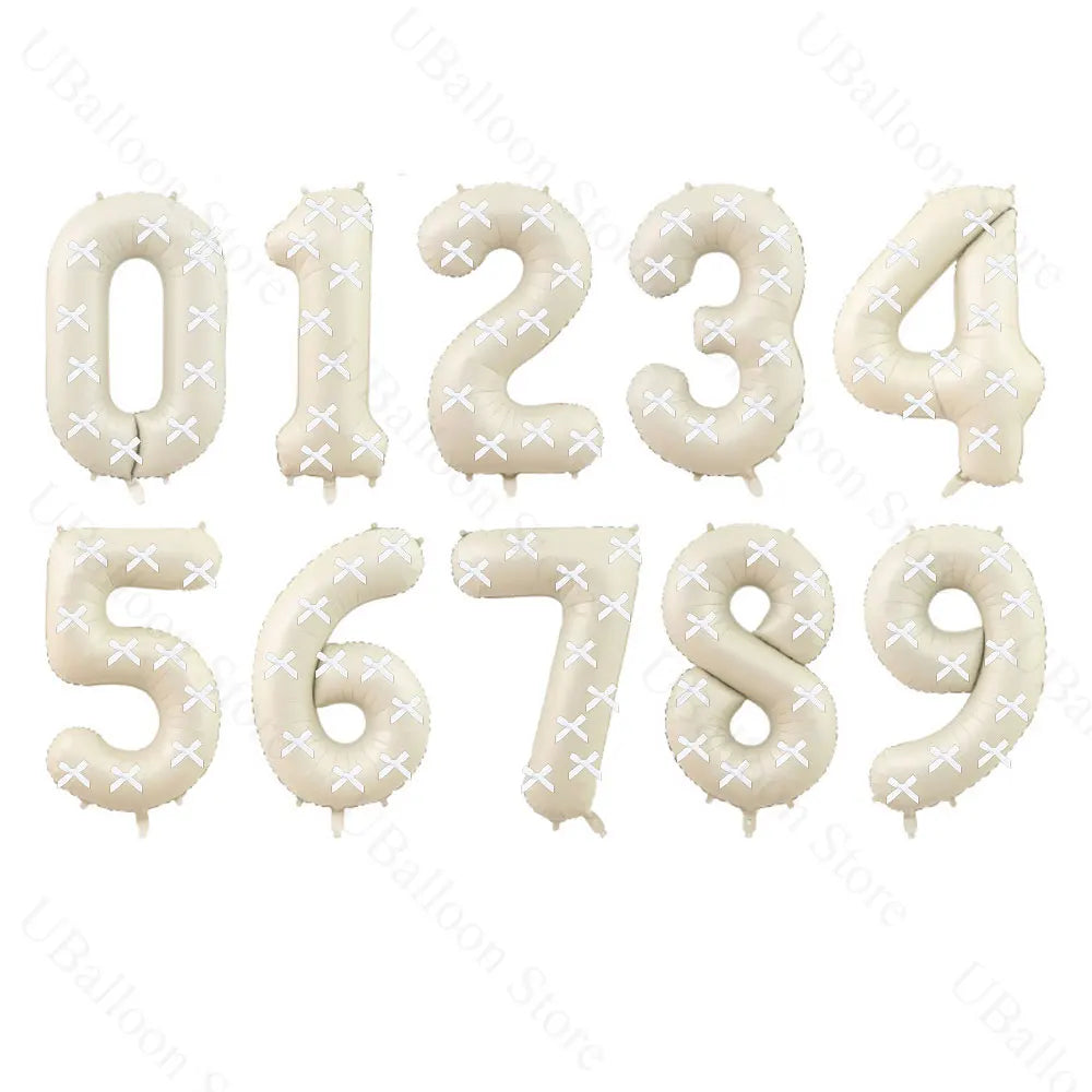 クリーム色の32インチ数字ホイルバルーンセット
