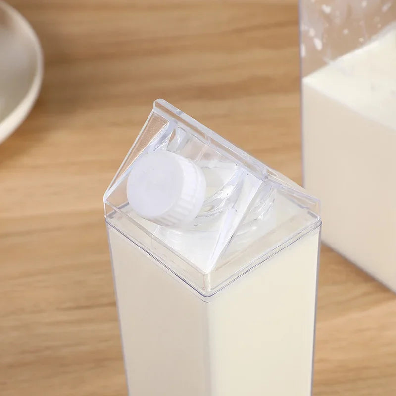 |イベント・ノベルティ用品 | 透明ミルクカートン型ウォーターボトル | 500ml/1000ml