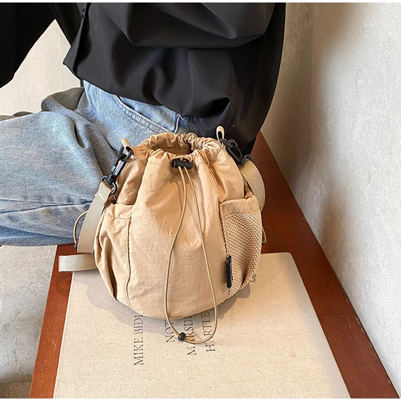 |イベント・ノベルティ用品 | 防水ナイロン大容量バケットバッグ| W16×H19×D16㎝