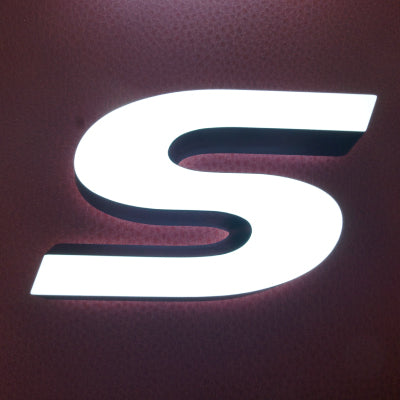 LEDチャンネル文字 正面・裏面発光(浮かしボルトなし)タイプ|誉PRINTING