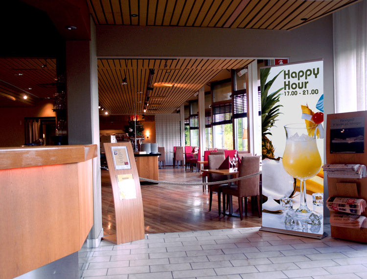 ロールアップバナー・クイックスクリーン エコノミ120(W1200)|誉PRINTING