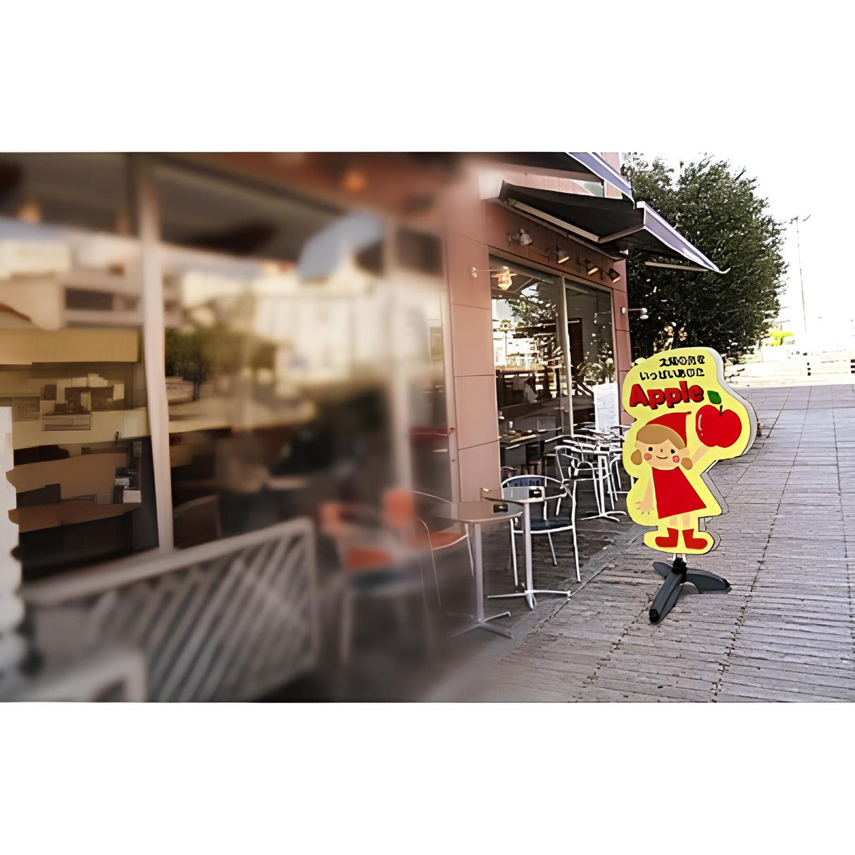 切り抜きパネルスタンド|誉PRINTING