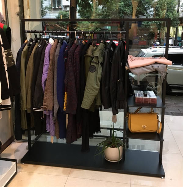 衣類ディスプレイラックカスタマイズ衣類ディスプレイラックメーカーフロアディスプレイユニットコートスタンドハンガー棚付き|誉PRINTING