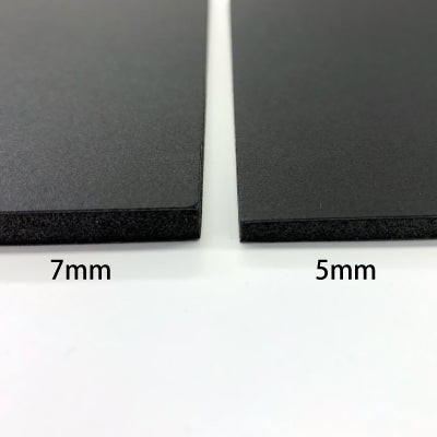 ブラックスチレンボード+塩ビ粘着シート 900x900サイズ|誉PRINTING