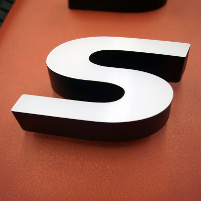 LEDチャンネル文字 正面・裏面発光タイプ|誉PRINTING