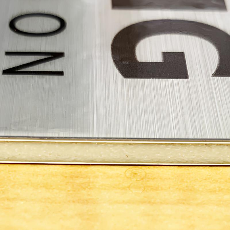 【壁付けホルダー付】ステンレスヘアライン調プレート