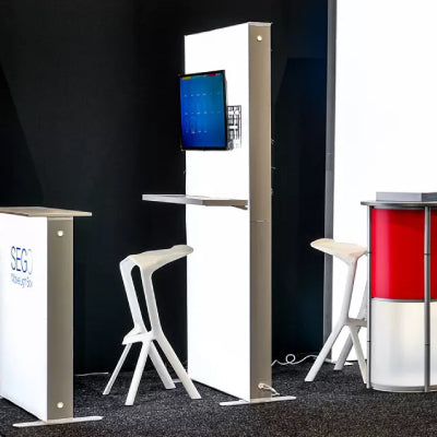 セゴLED内照式バックパネル用モニターブラケット|誉PRINTING