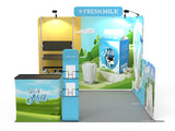 1小間 展示会ブース BOOTH-O｜幅3m ストレート壁面 ヘッダー付き＋サイドウォール2枚＋棚3段