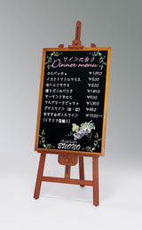 木製フレーム黒板スタンド｜カフェ・飲食店の店頭メニューボード設置イメージ｜誉PRINTING