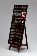 木製フレーム黒板スタンド｜飲食店のメニューボード・店頭看板 使用イメージ｜誉PRINTING