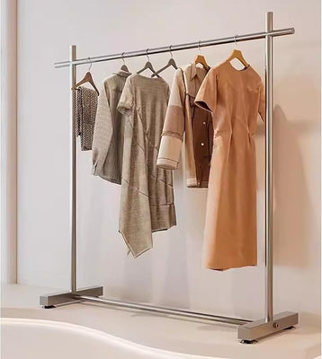 シルバーフレームハンガーラック 衣類展示に最適で耐久性が高い｜誉PRINTING