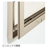 大型壁面掲示板 6613 B0・A0対応 ピンロックによる扉の開閉部分 詳細画像｜誉PRINTING