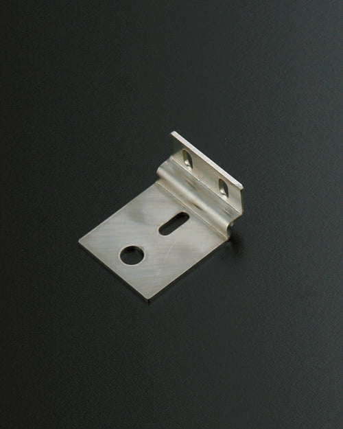 看板用壁面取付金具 フレーム固定用金具単体｜誉PRINTING