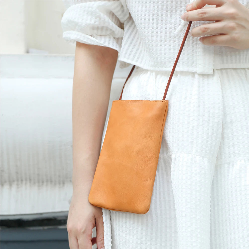 |イベント・ノベルティ用品 |  本革レディースショルダーバッグ |W13.8×H20.3×D1㎝