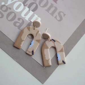 アールデコ風花柄ポリマークレイイヤリングセット