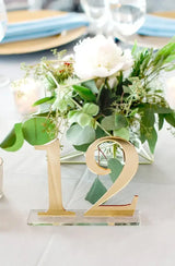 イベント・結婚式装飾｜ゴールドミラーのウェディングテーブルナンバー
