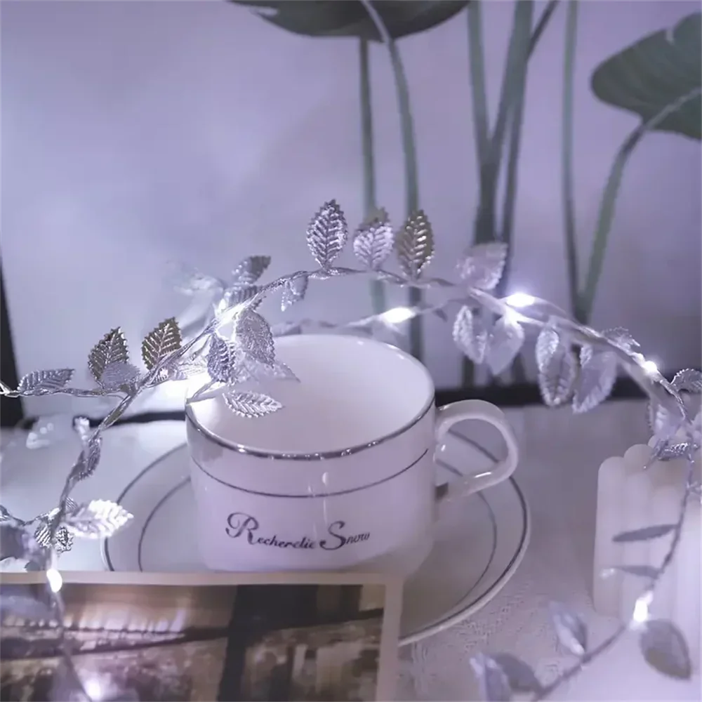 ゴールデンシルバーLEDリーフフェアリーライト