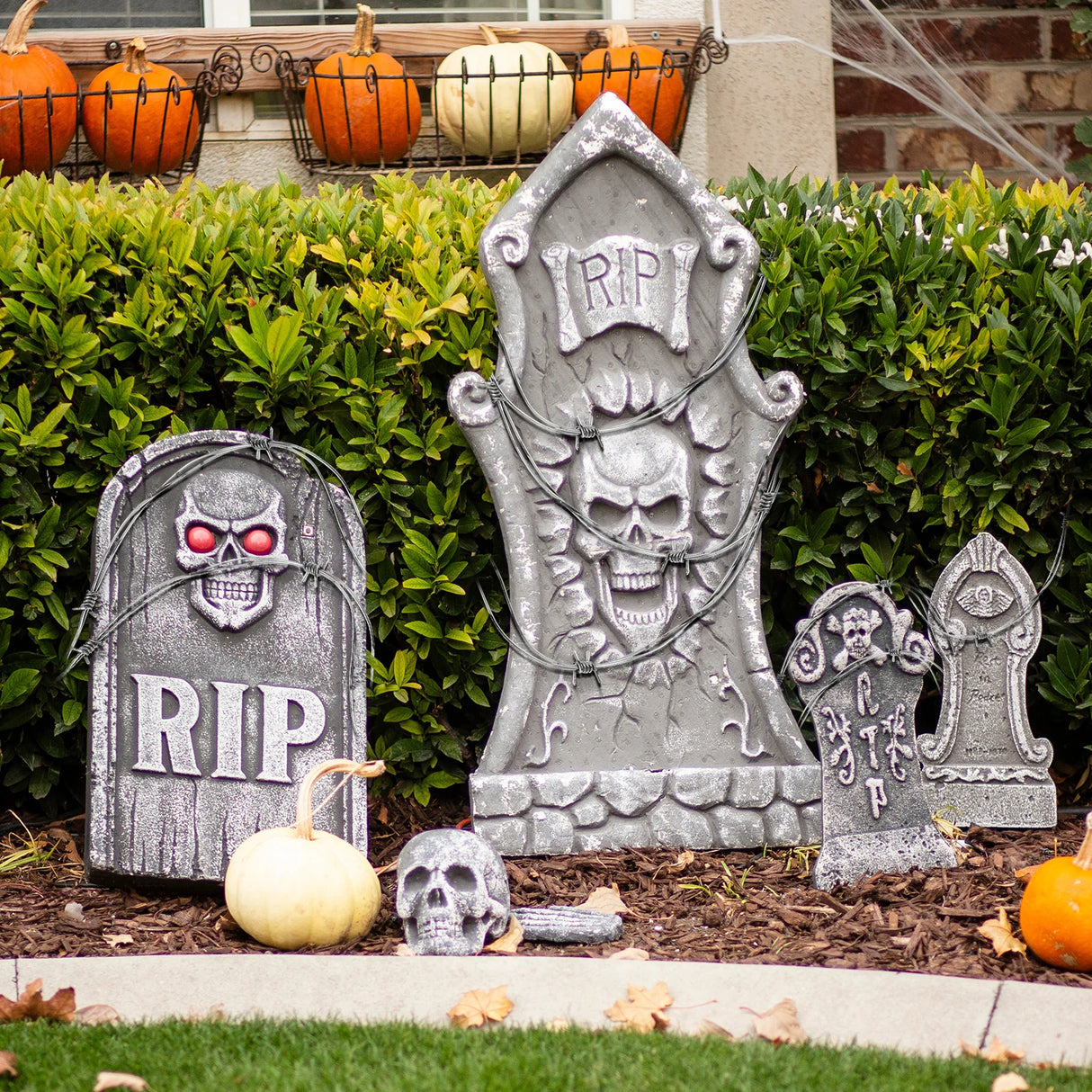 イベント・ハロウィングッズ｜2.5m フェイク錆びた銀色有刺鉄線デコレーション