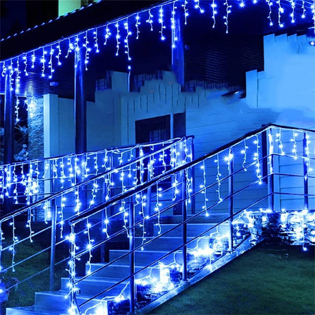 【イベント・クリスマス装飾】屋外用LED滝型ストリングライト(幅4m)