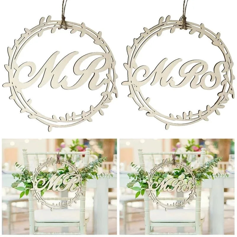 結婚式用木製Mr & Mrsサインオーナメント