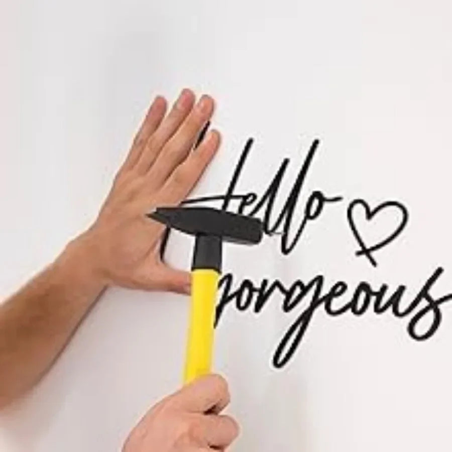 Hello Gorgeous メタルウォールデコレーション