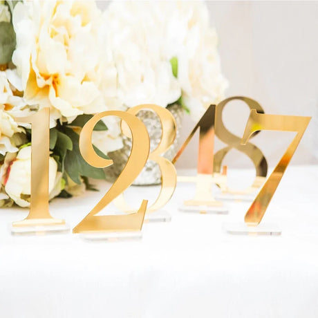 イベント・結婚式装飾｜ゴールドミラーのウェディングテーブルナンバー