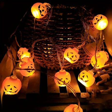 イベント・ハロウィン装飾｜LEDかぼちゃ型ランタン（1.5M / 3M）