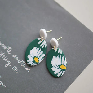 アールデコ風花柄ポリマークレイイヤリングセット