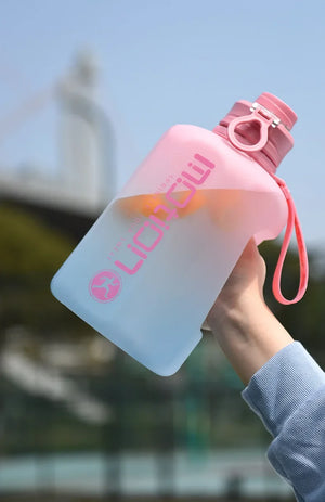 |イベント・ノベルティ用品 | ストロー付き大容量スポーツボトル | 2L