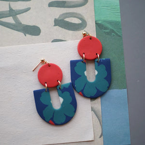 アールデコ風花柄ポリマークレイイヤリングセット