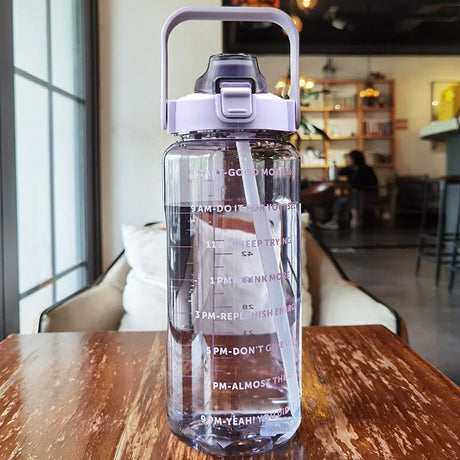 |イベント・ノベルティ用品 |大容量！ ストロー付きクリアーカラーウォーターボトル | 2000ml