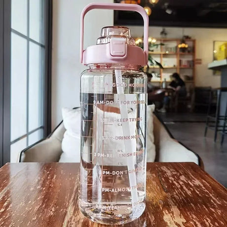 |イベント・ノベルティ用品 |大容量！ ストロー付きクリアーカラーウォーターボトル | 2000ml