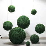 10〜50cmの人工緑の植物の芝生のボール