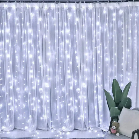 【イベント・クリスマス装飾】LEDカーテンライト USB接続(幅3M/4M/6M)