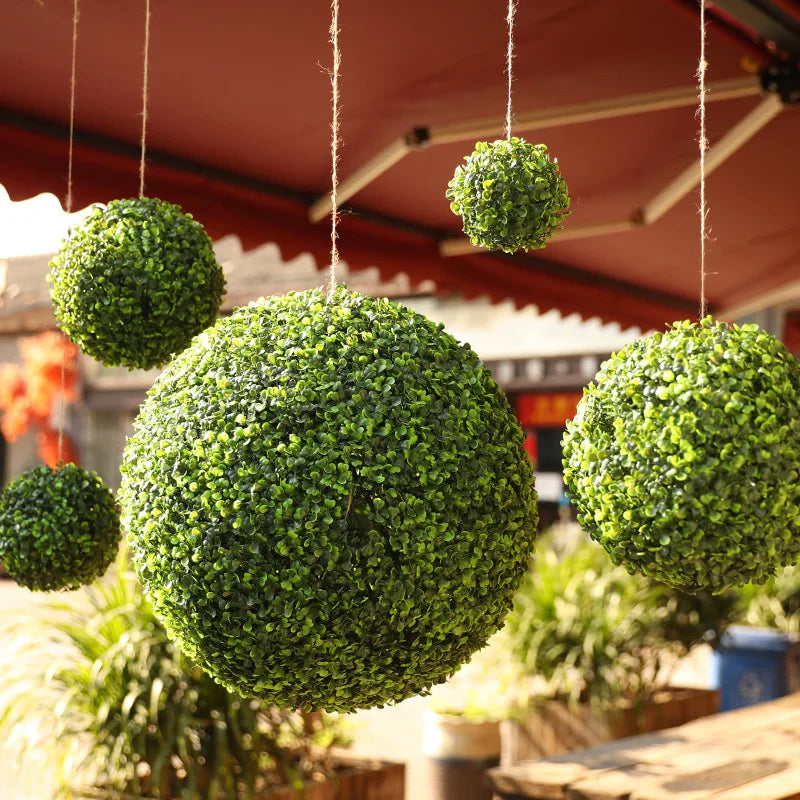 10〜50cmの人工緑の植物の芝生のボール