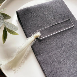 イベント・結婚式装飾｜透明アクリル席札 - カリグラフィー対応