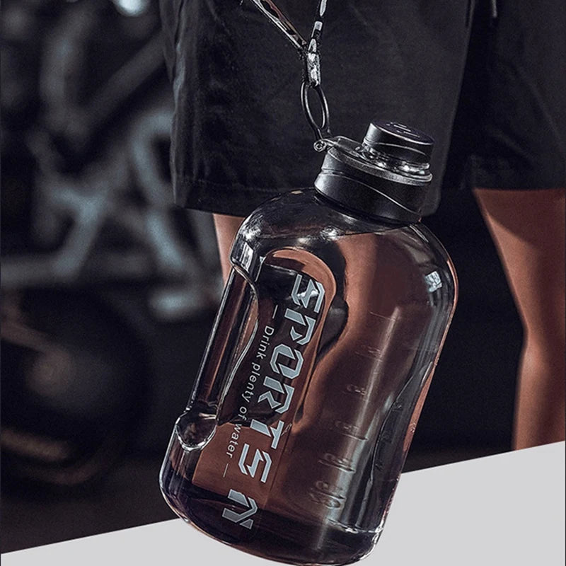 |イベント・ノベルティ用品 |  ストラップ付き 大容ウォーターボトル | 1.7L/2.7L