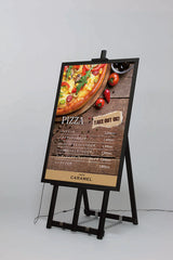 LED内照パネル FE934 イーゼルスタンド設置・飲食店メニュー掲示例｜誉PRINTING