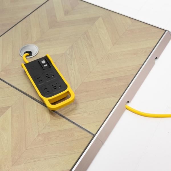 フロリア（Flooréa）ポータブルステージ FL01｜展示会・イベント用デザイン床パネル 4枚1組 1000×1000mm