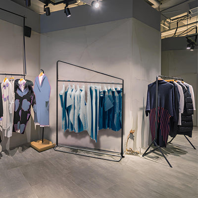 アングルバナー ハンガータイプ（W1500）｜誉PRINTING