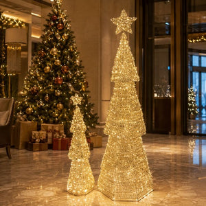 LEDクリスマスツリーオブジェ 100cm・180cm 星付き ゴールド装飾 ホテルロビーのクリスマス設置イメージ｜誉PRINTING