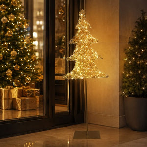 LEDクリスマスツリーオブジェ スタンドタイプ 138cm ゴールド装飾 店舗入口のクリスマス設置イメージ｜誉PRINTING